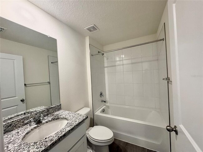 Building Photo - 36015 Sunflower Hl Dr