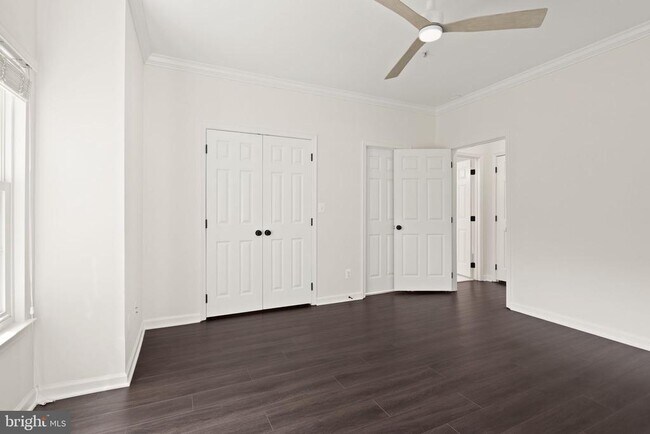 Building Photo - 1704 Lake Shore Crest Dr