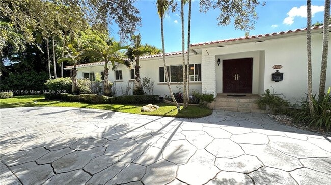 Building Photo - 5780 SW 53rd Terrace