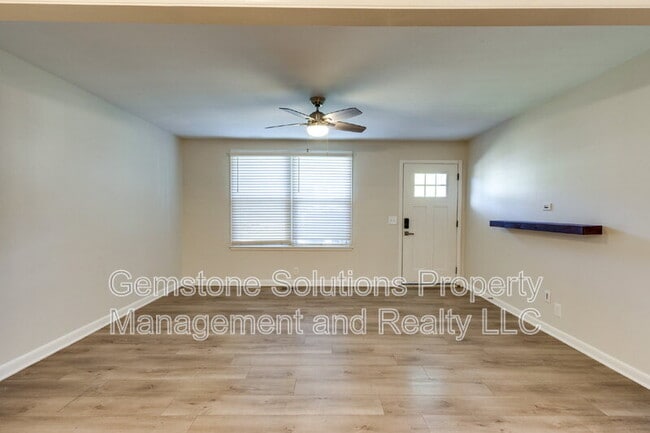 Building Photo - 4860 Cimarron Way