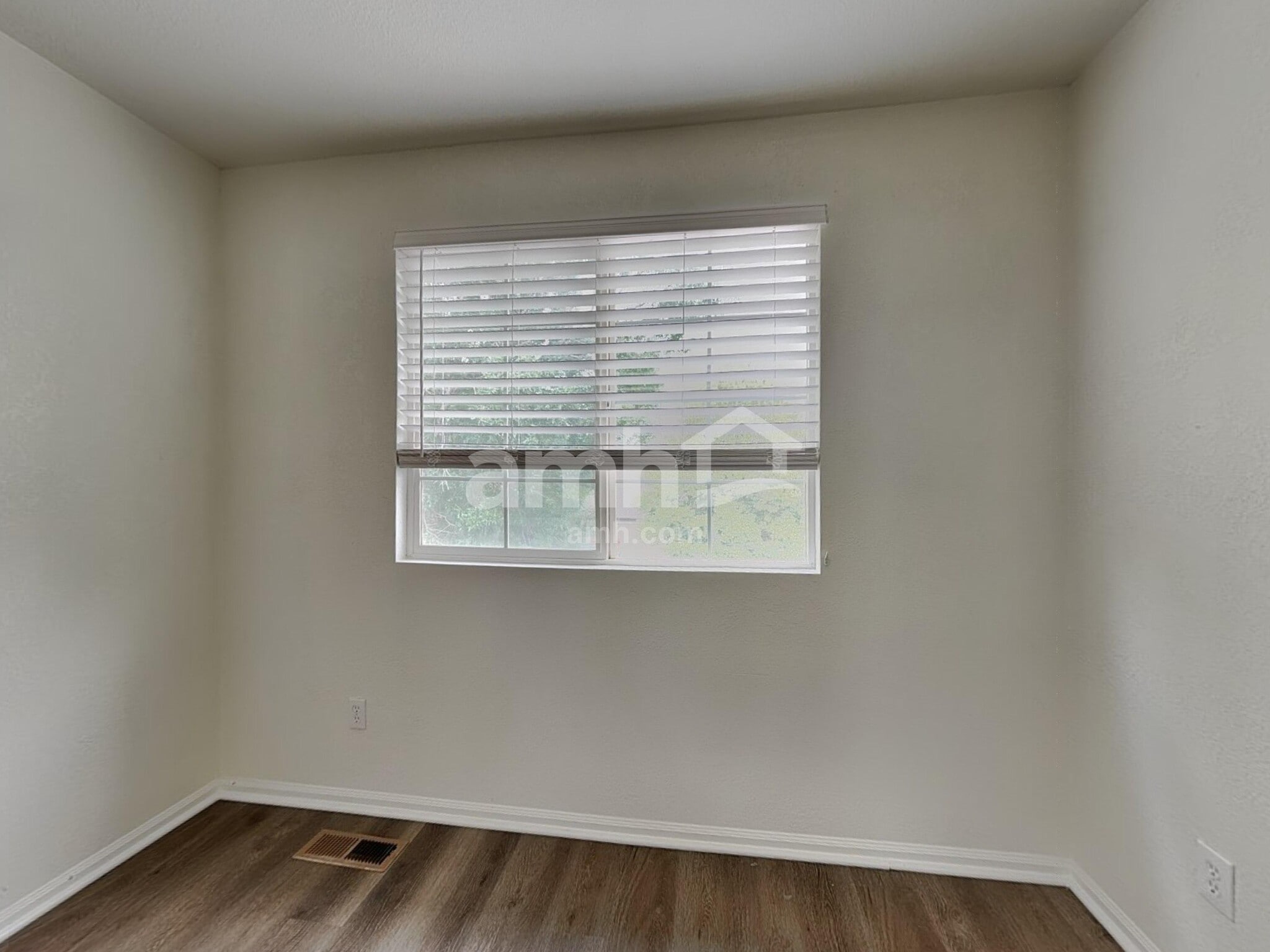 Building Photo - 8433 Golden Eye Dr