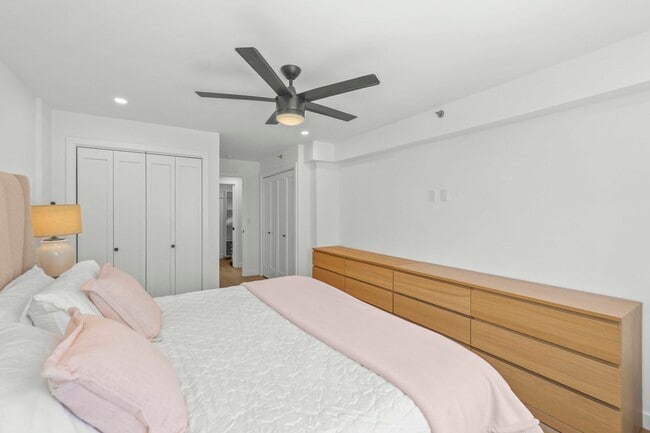 Building Photo - 4505 S Ocean Blvd