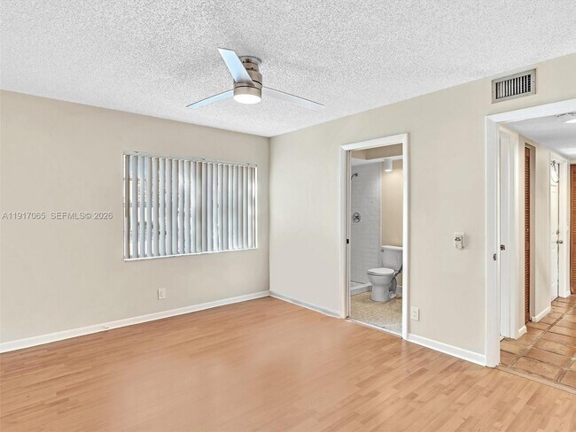 Building Photo - 1353 Springside Dr