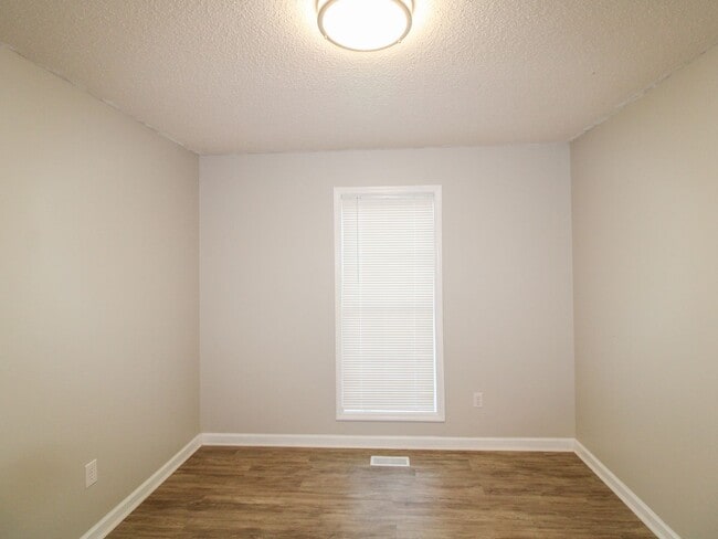 Building Photo - Nice Home in Meridianville!