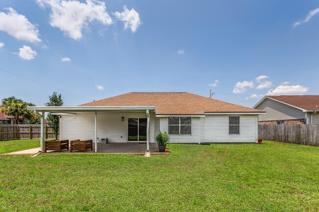 Building Photo - 2208 Seascale Ct
