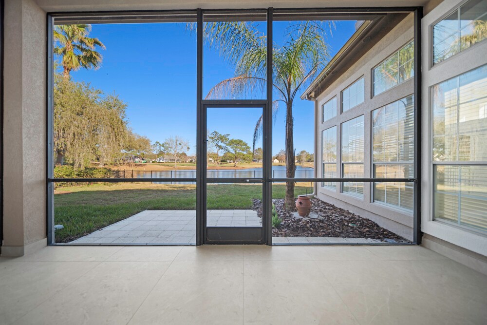 Building Photo - 10061 Vineyard Lake Rd E