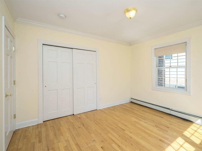 Building Photo - 30 Edgewood Rd