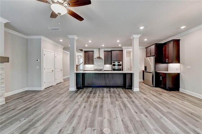 Building Photo - 336 Atley Pl