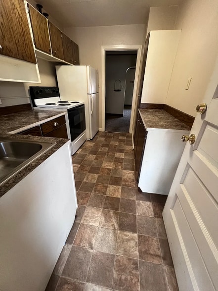 Building Photo - 1410 7th St