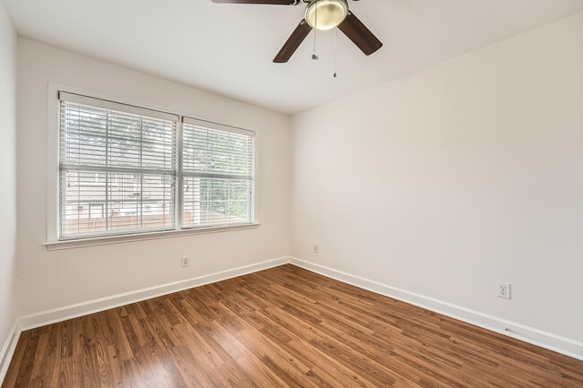 Building Photo - 2232 Dunseath Ave NW