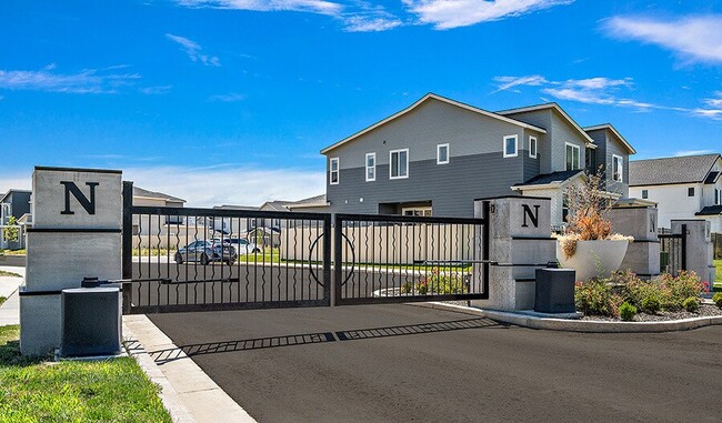 Building Photo - 12735 W Norterra Ln