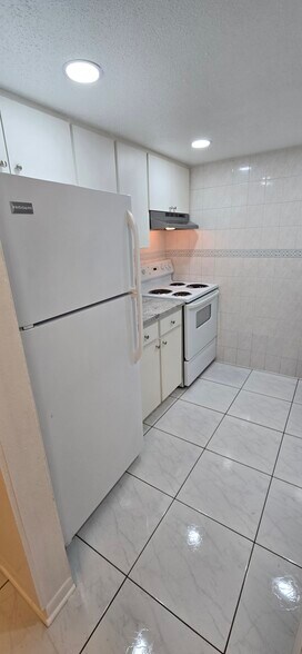 Building Photo - 4725 Christa Ct