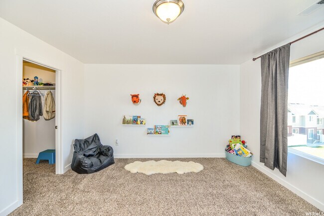 Building Photo - 15030 Gallant Dr