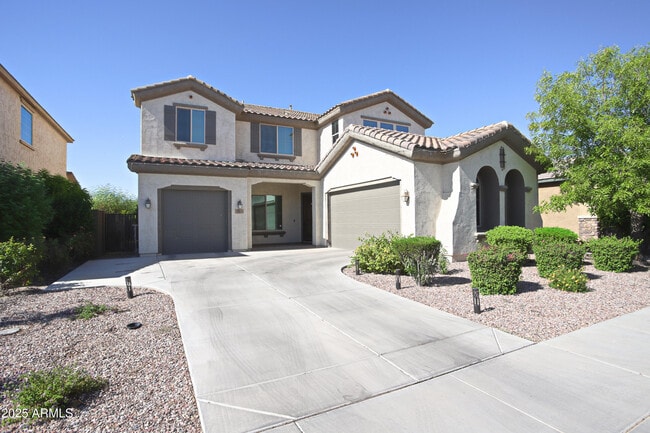 Primary Photo - 1943 E Canyon Way