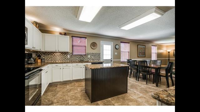 Building Photo - 5425 Comanche Wells Dr
