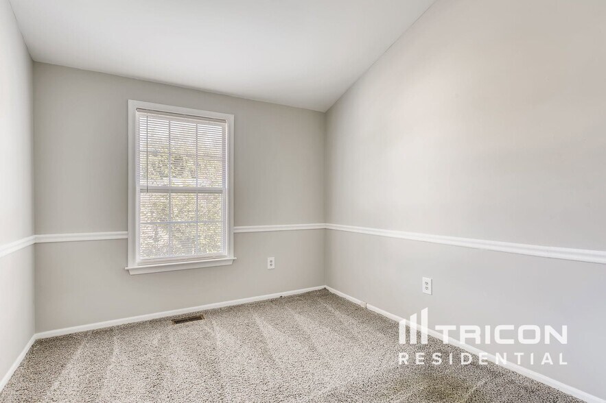 Building Photo - 8211 Township Dr