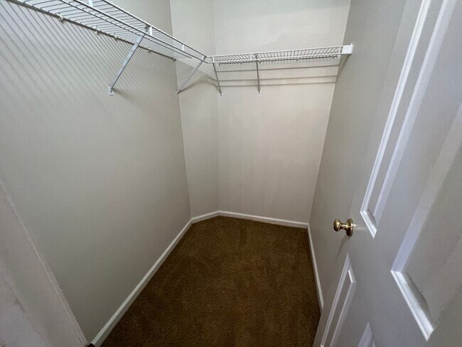 Building Photo - Charming 3 Bedroom, 2 Bath Home in Ogden!