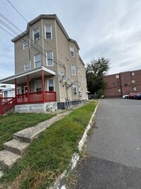 Building Photo - 100 Amity St