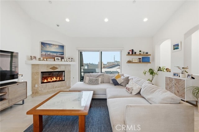 Building Photo - 2111 Carnegie Ln