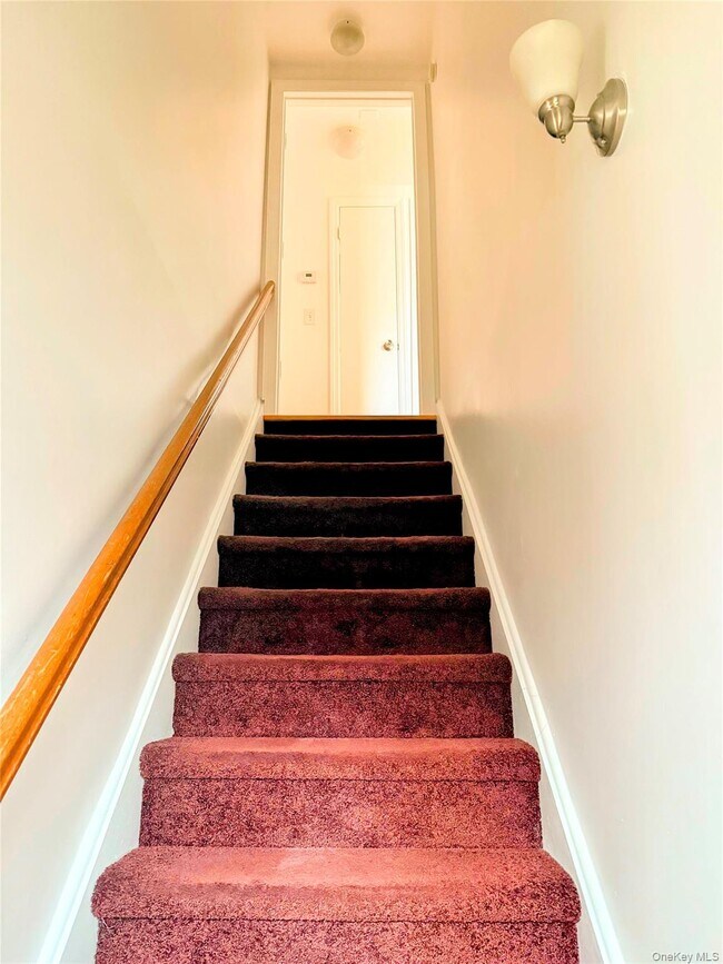 Building Photo - 7 Grange St