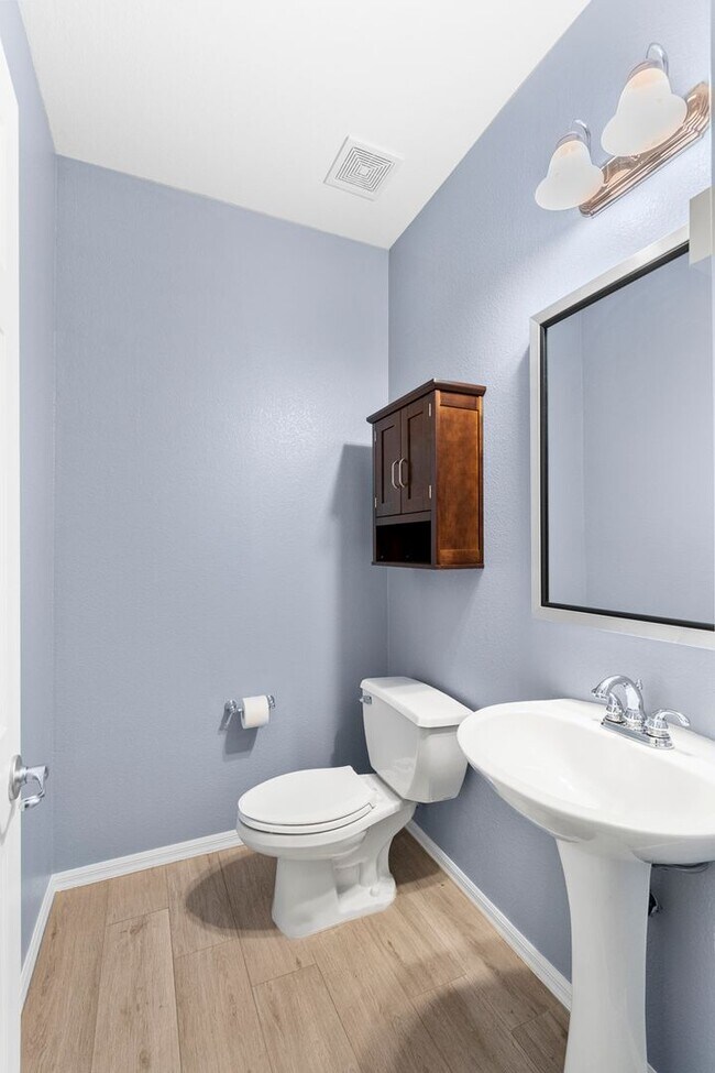 Building Photo - Live Where the Action Is: Modern Townhome Steps from Downtown Summerlin! available 4/1