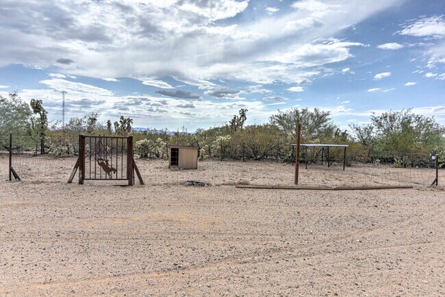 Building Photo - Vail - Rural Property on acreage
