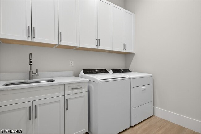 Building Photo - 9712 Moonflower Ln