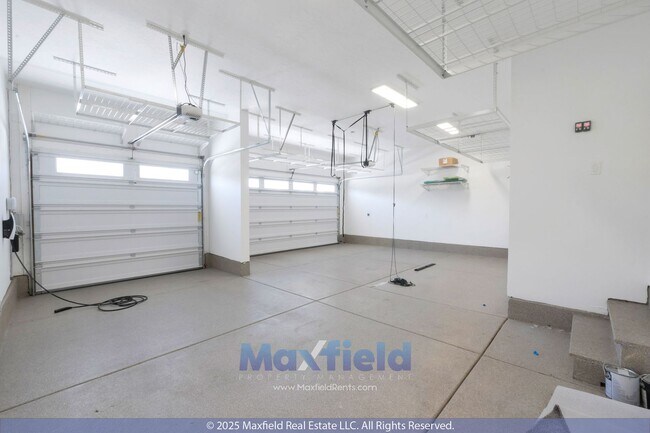 Building Photo - Modern EV Friendly Upgraded 5 BD 4 BA 3 GA...