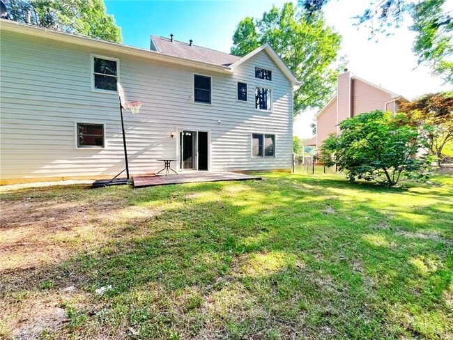 Building Photo - 3060 Oak Meadow Dr