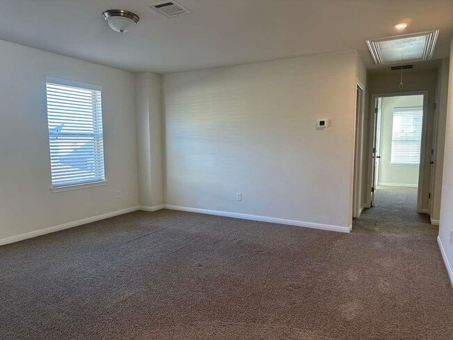 Building Photo - 2921 Barbed Wire St