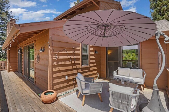 Building Photo - 67 Exeter Ln