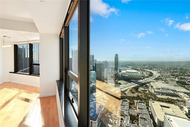 Building Photo - 1100 Wilshire Blvd