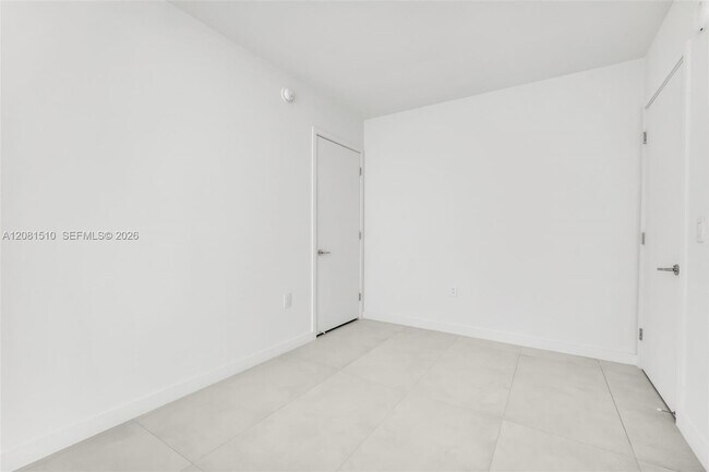 Building Photo - 1400 Biscayne Blvd