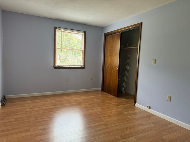 Building Photo - 56 Wedgewood Dr