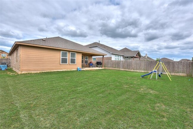 Building Photo - 8072 Bassano Dr