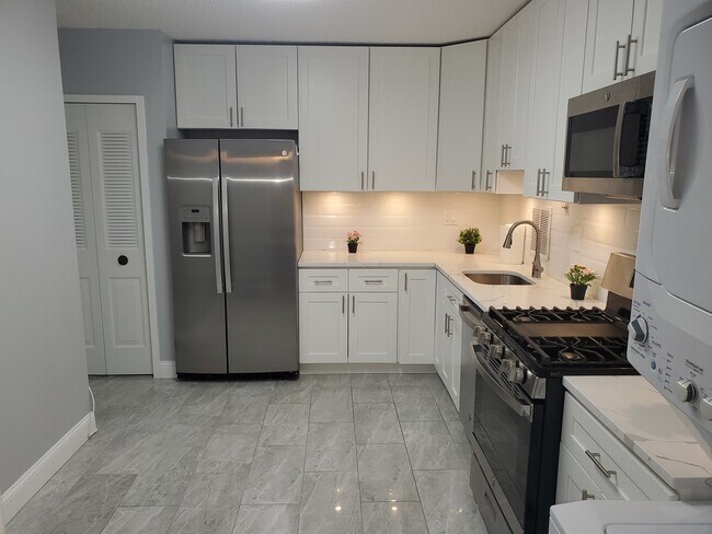 Building Photo - 3701 S George Mason Dr