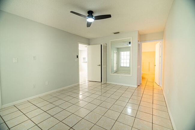 Building Photo - 5254 Treetops Dr