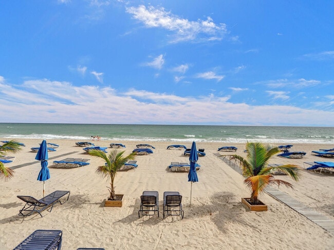 Building Photo - 3700 Galt Ocean Dr