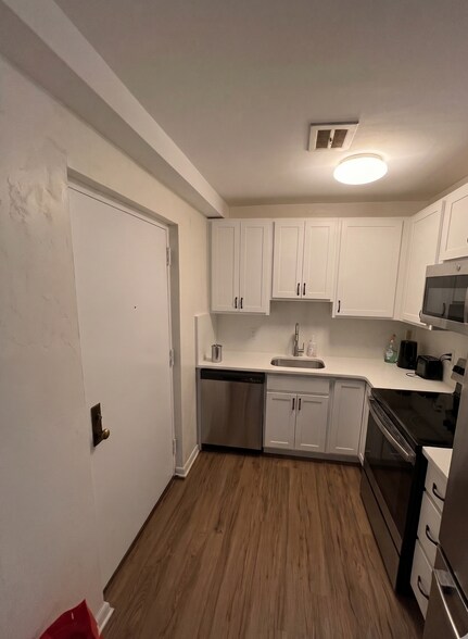 Kitchen - 16 Addington Rd