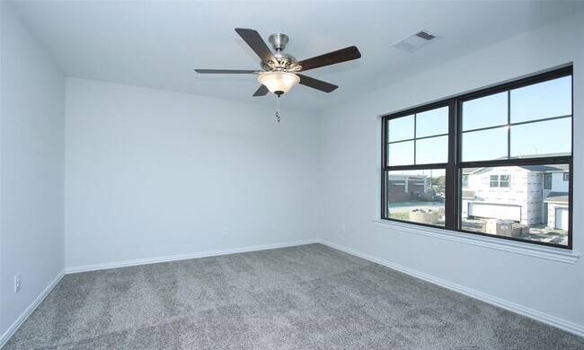 Building Photo - 7124 Elgin St