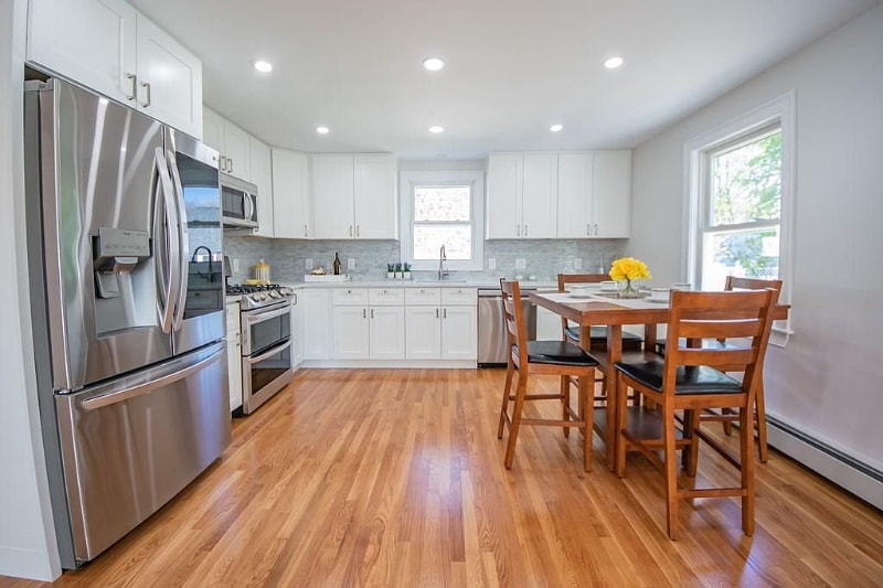 Building Photo - 9 App Ct