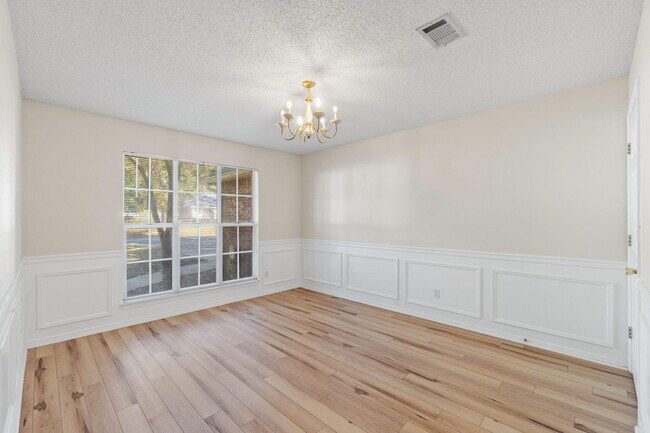 Building Photo - 4591 Scarlet Dr