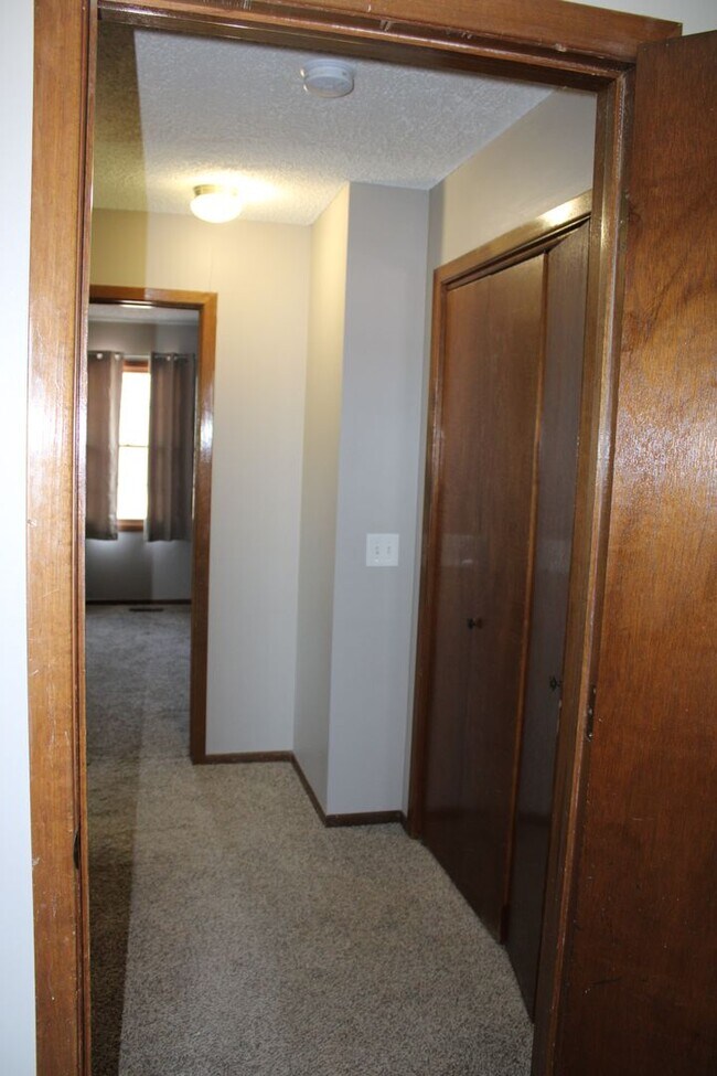 Building Photo - 8501 Morning Glory Ln
