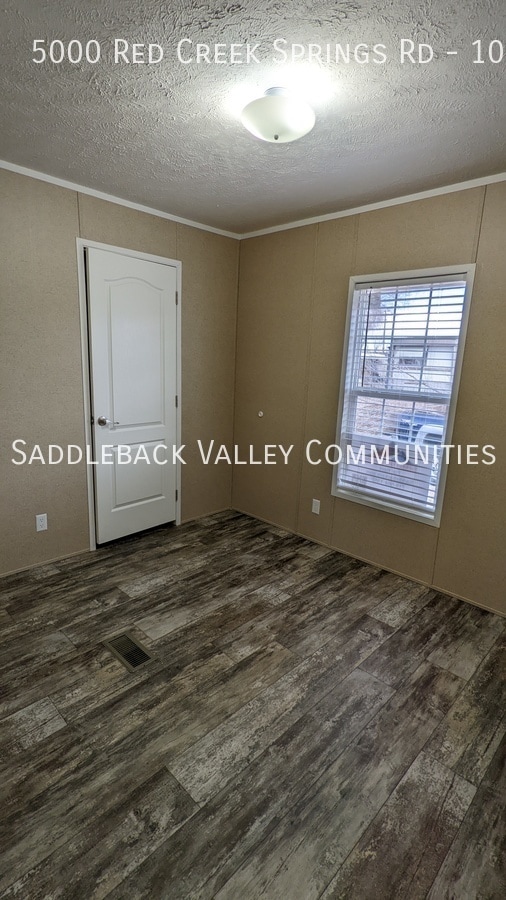 Building Photo - 5000 Red Creek Springs Rd