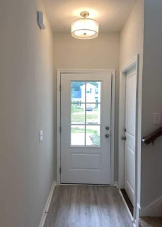 Building Photo - 139 Danbury Ct