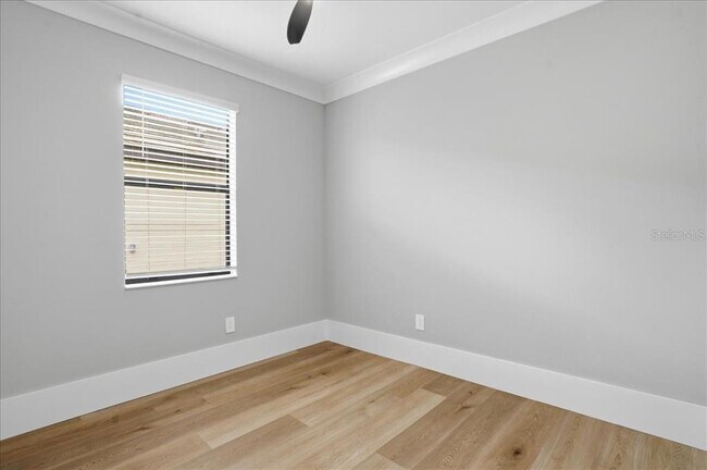 Building Photo - 15165 Serene Shrs Lp