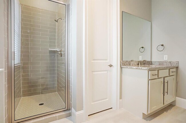 Building Photo - 4853 Benning Dr