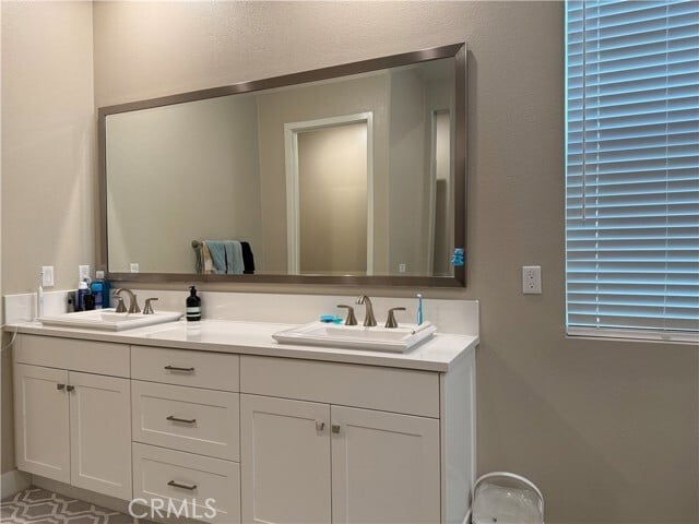 Building Photo - 110 Source