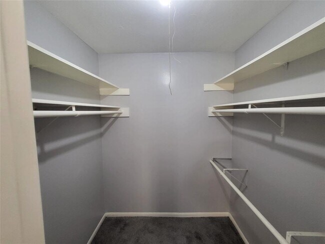 Building Photo - 14333 Memorial Dr