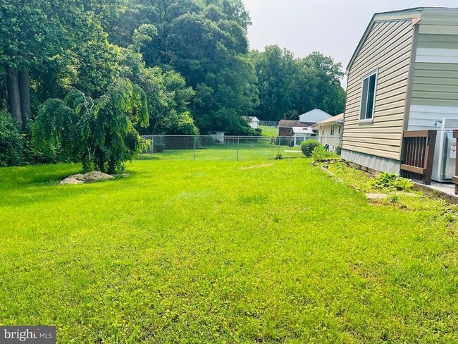 Building Photo - 412 Millwoof Dr